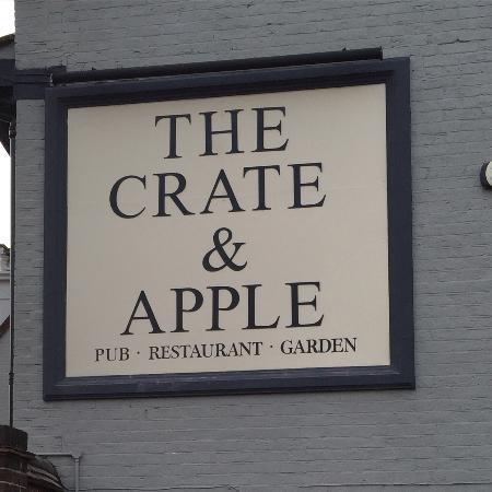 the-crate-and-apple