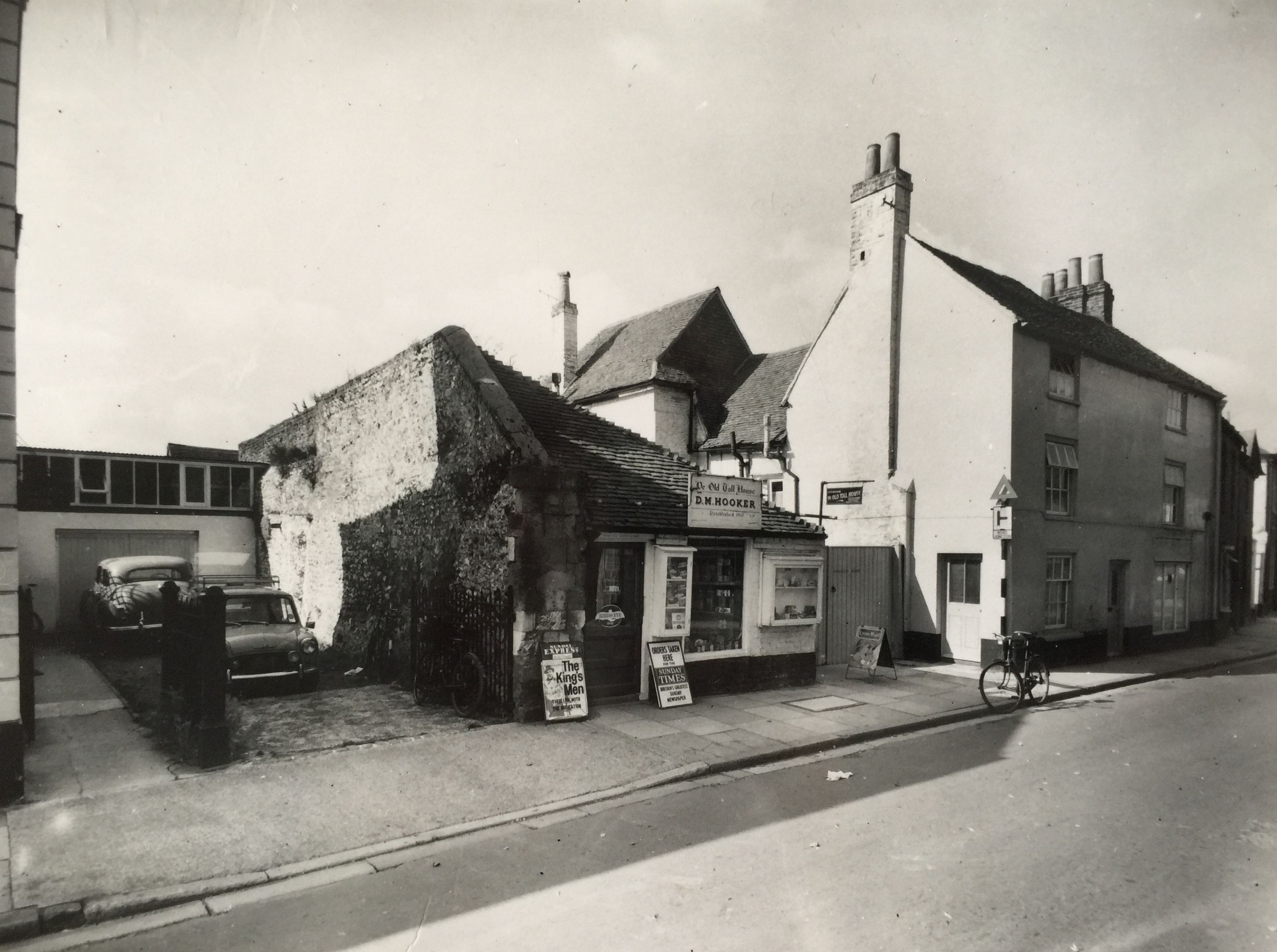 Hooker's Shop looking along Westgate August 1963 - Collection Ken Green